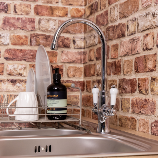 CORA Traditional Style Dual Lever Mixer Tap - Image 4