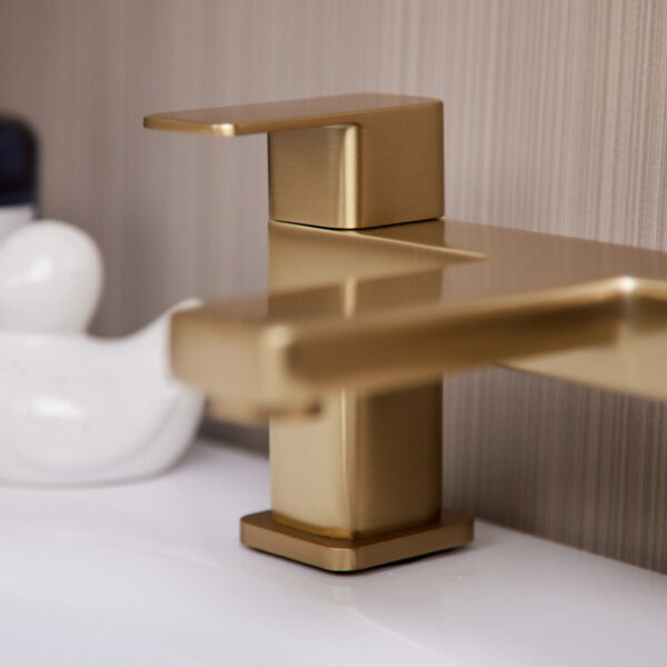 LANZA Bath Filler - Image 13