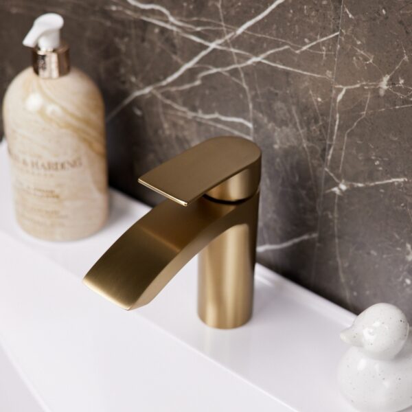SPEAR Mono Basin Mixer - Image 8