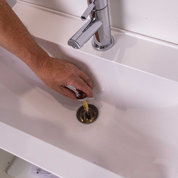 Basin Waste Top Fix Unslotted - Image 12