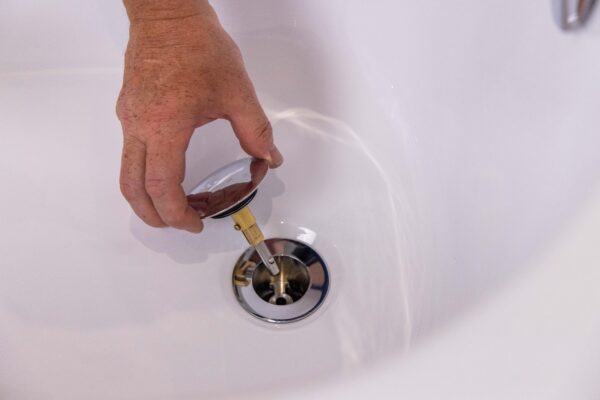Bath Waste Top Fix - Image 19