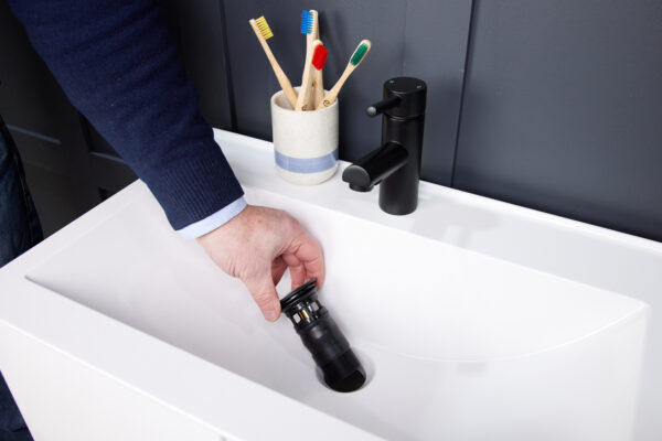 Basin Waste Top Fix Slotted - Image 10